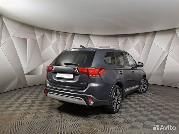 Mitsubishi Outlander 2.0 CVT, 2019, 135 837 км