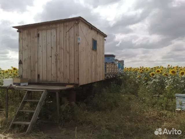 Площадка для перевозки пчëл, с будкой