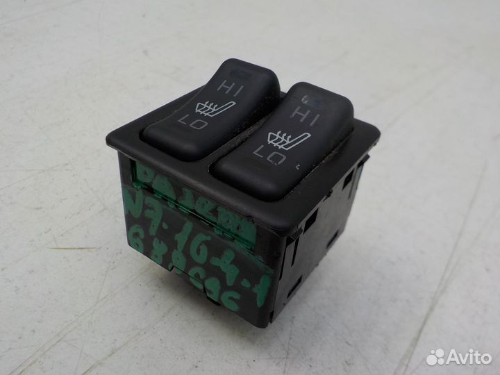 Кнопка на Mitsubishi Pajero Sport