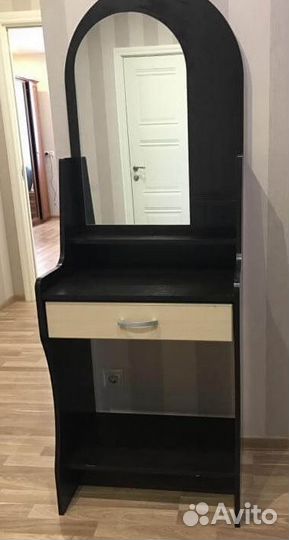 Туалетный стол с зеркалом и ящиком Венге