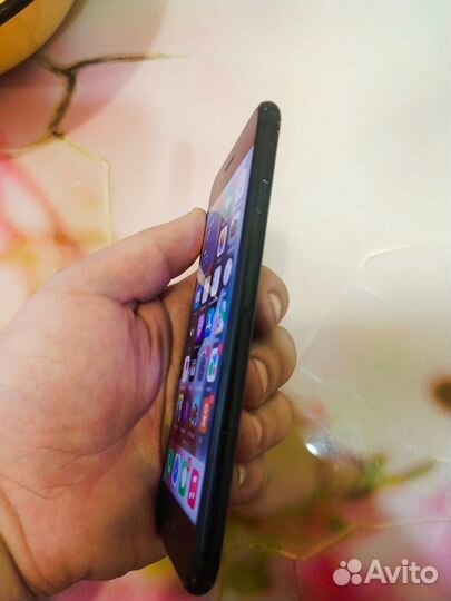 iPhone 7, 32 ГБ