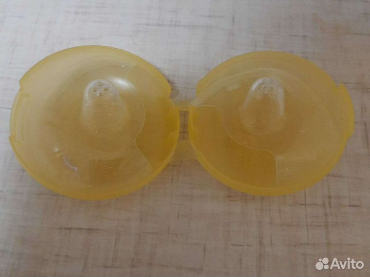 Накладки на грудь