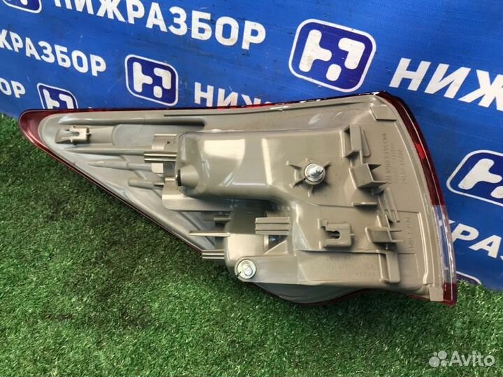 Фонарь наружный задний правый Nissan Almera G15