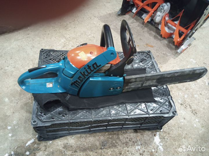 Пила makita DCS34