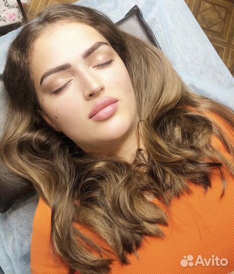 Микроблейдинг бровей