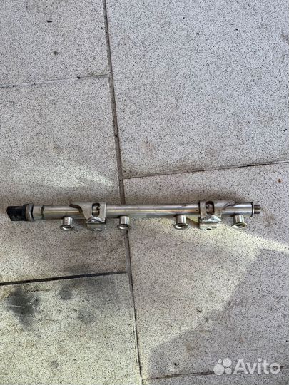 Топливная рампа skoda octavia a7 1,4