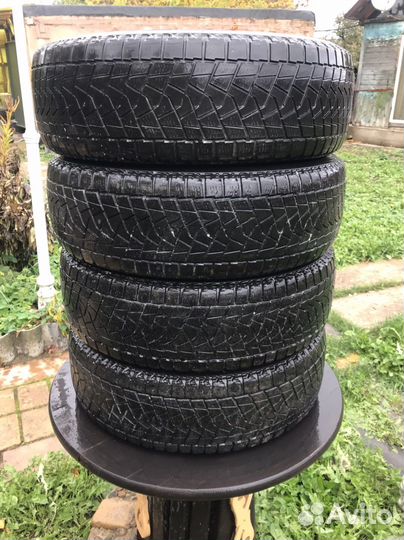 Bridgestone Blizzak DM-Z3 215/70 R16