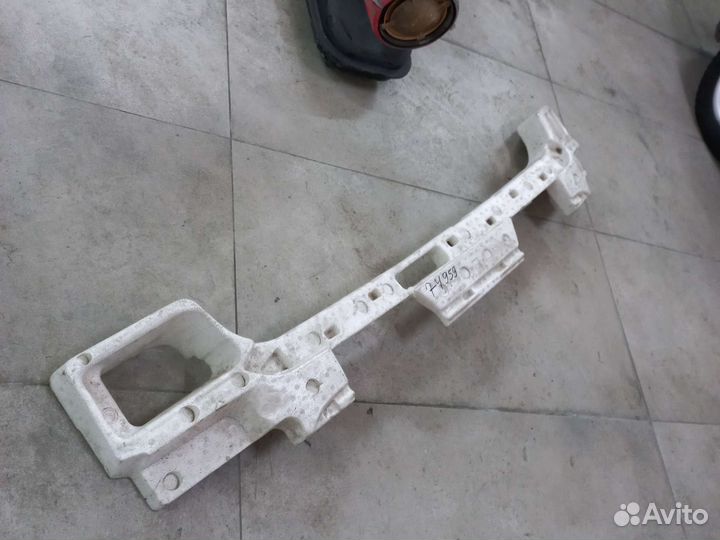 Абсорбер заднего бампера Toyota Highlander U 40