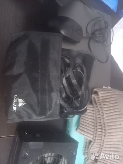 Блок питания Corsair RM750x