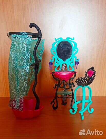 Monster high мебель.Ванна Дракулауры.Студия