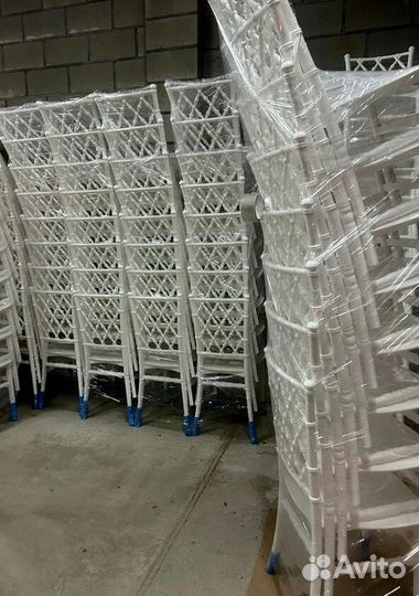 Банкетные стулья