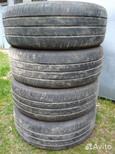 Yokohama BluEarth-A 215/60 R16