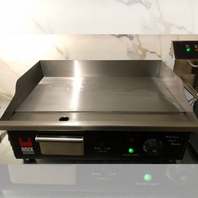 Жарочная поверхность Rock Kitchen RK-EG-818A-SB