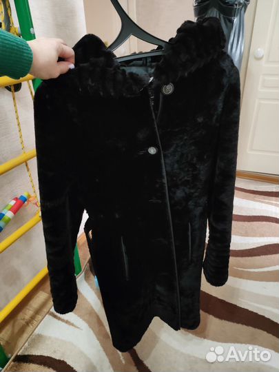 Шуба мутоновая с капюшоном 42-44