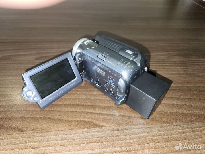 Видеокамера JVC GZ-MG37E