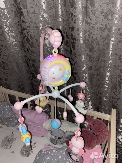 Мобиль в кроватку музыкальный