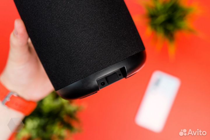 Умная колонка МТС c Марвином