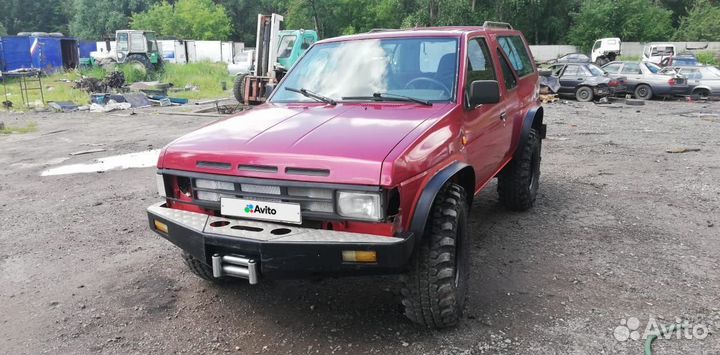 Nissan Terrano 2.4 МТ, 1988, 210 000 км