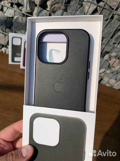 Чехлы Кожаные iPhone 14 Pro Бюджетный