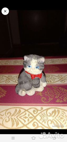 Статуэтка кошка