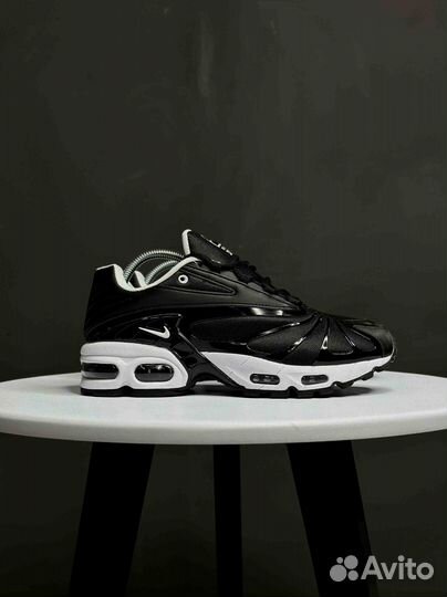 Кроссовки Nike Air Max Tn Plus black and white