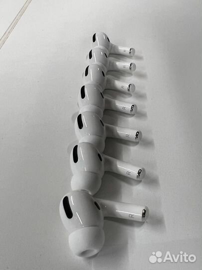 Airpods pro новый наушник правый / левый