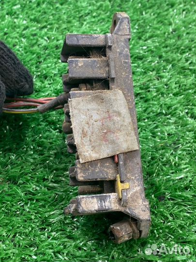 Соединительная колодка Mercedes-Benz 190 W201