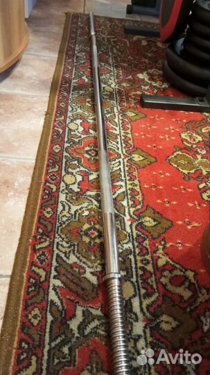 Гриф штанги и блины с замками