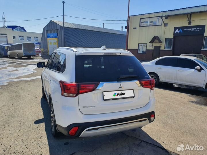 Mitsubishi Outlander 2.0 CVT, 2020, 34 500 км