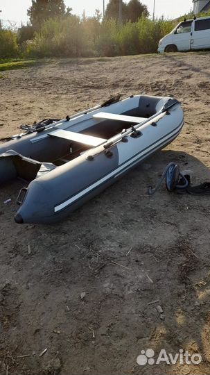 Лодка (Ривьера 3200 ск)
