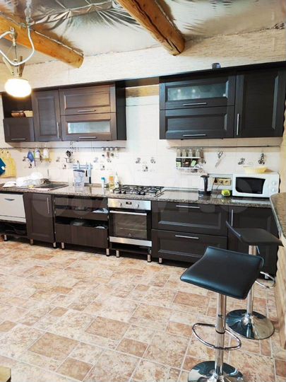 Дом 247,2 м² на участке 23,1 сот.