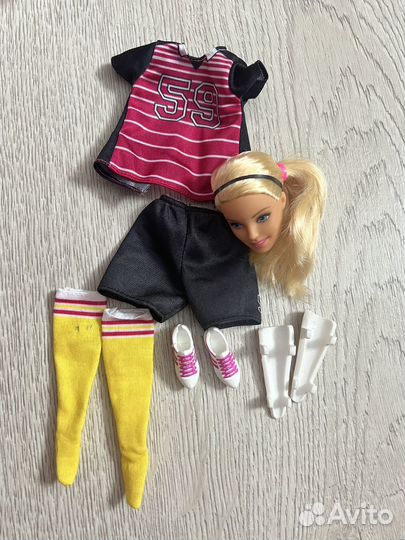 Одежда и аксессуары для барби