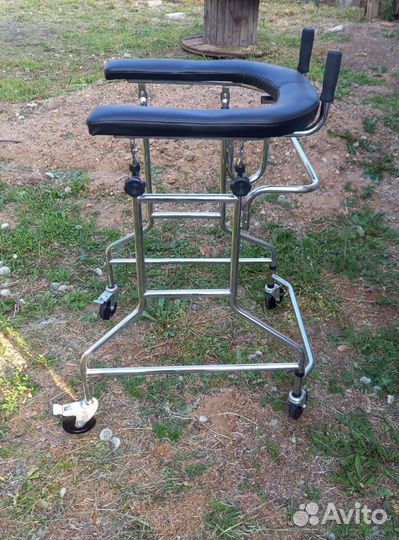 Ходунки для взрослых на колесах