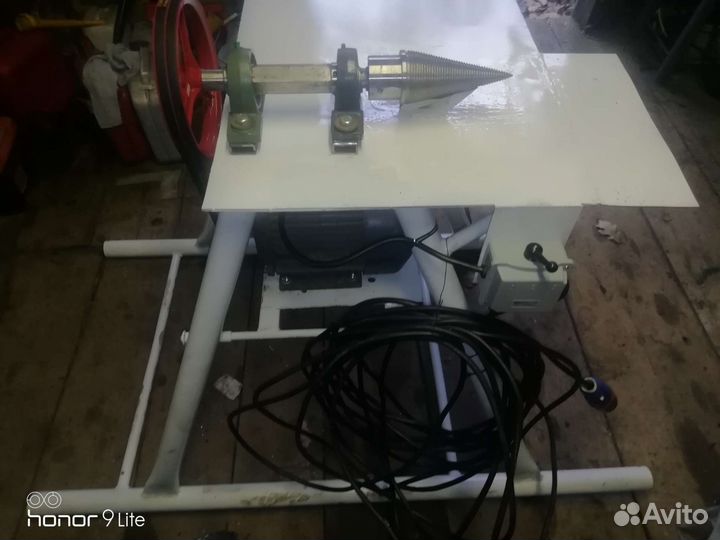 Станок дровакол