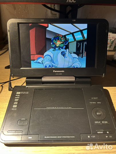 Портативный проигрыватель DVD/CD