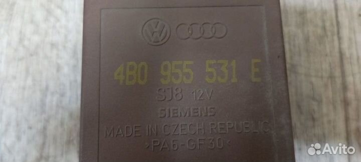 Реле стеклоочистителя Volkswagen 4B0955531E