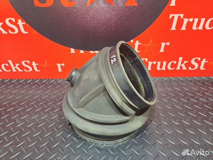 Патрубок воздушного фильтра Volvo FH