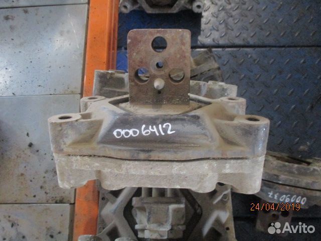 Подушка двс 74279385002 MAN-90 TGA 2002 MAN 819621