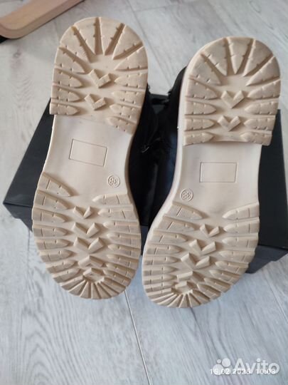 Ботинки женские зимние б/у р.38