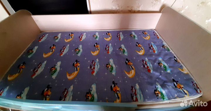 Кровать детская с дельфином