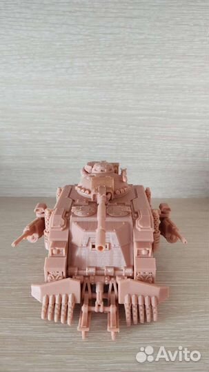 Боевой танк Deimos Pattern Predator. Warhammer