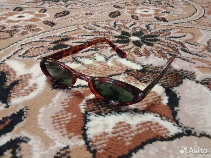 Солнцезащитные очки женские