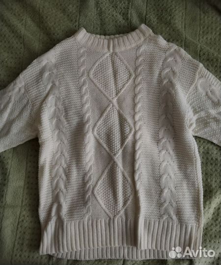 Свитер женский