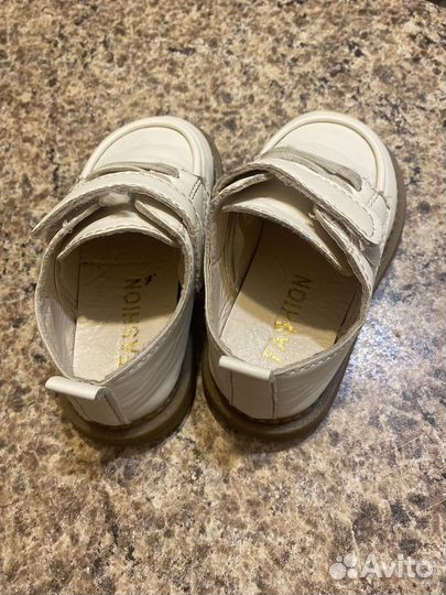 Детские ботинки для девочки