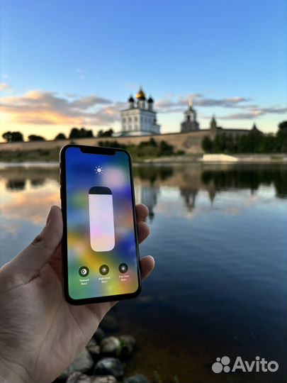 iPhone Xs, 64 ГБ