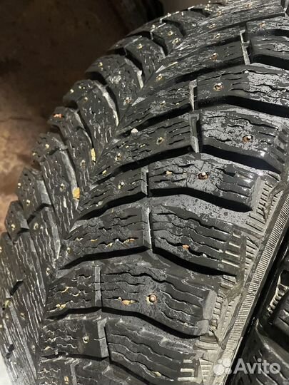 Michelin X-Ice North 4 235/45 R18