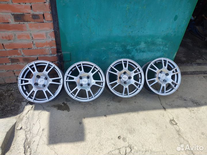 Комплект дисков на ваз 4/98 R14