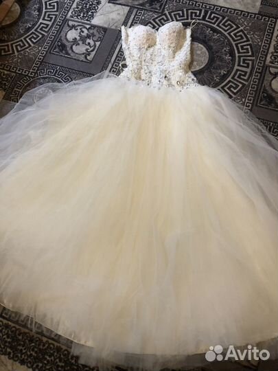 Свадебное платье необыкновенной красоты