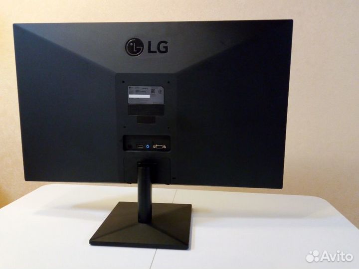 Монитор LG 27 IPS