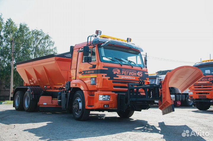 Комбинированная дорожная машина Р-65115